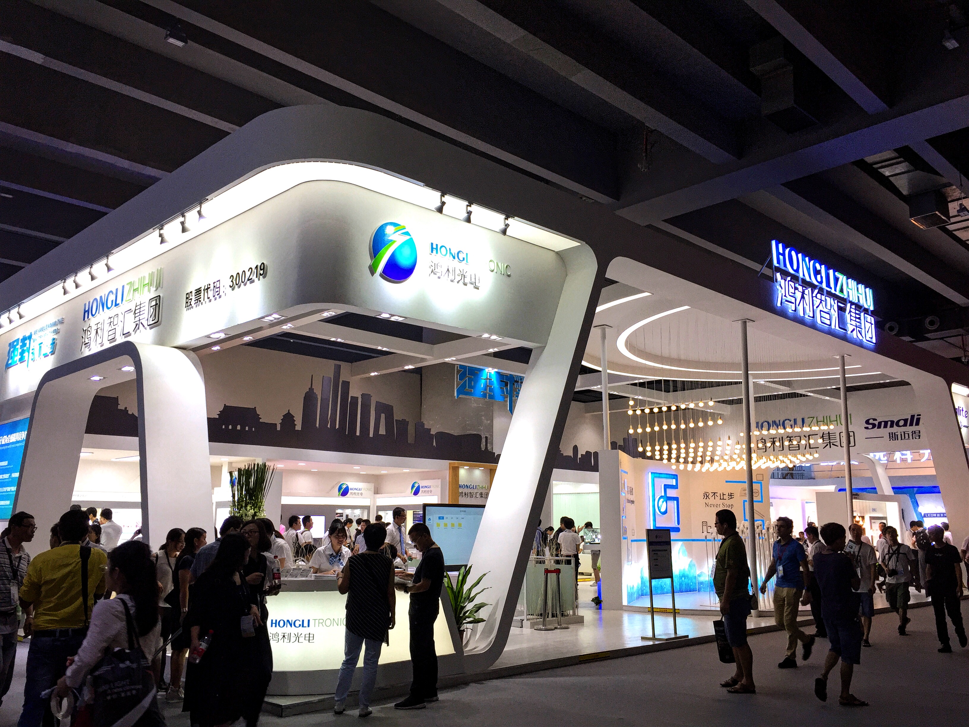 如何選擇一家靠譜的展覽設(shè)計(jì)搭建商？