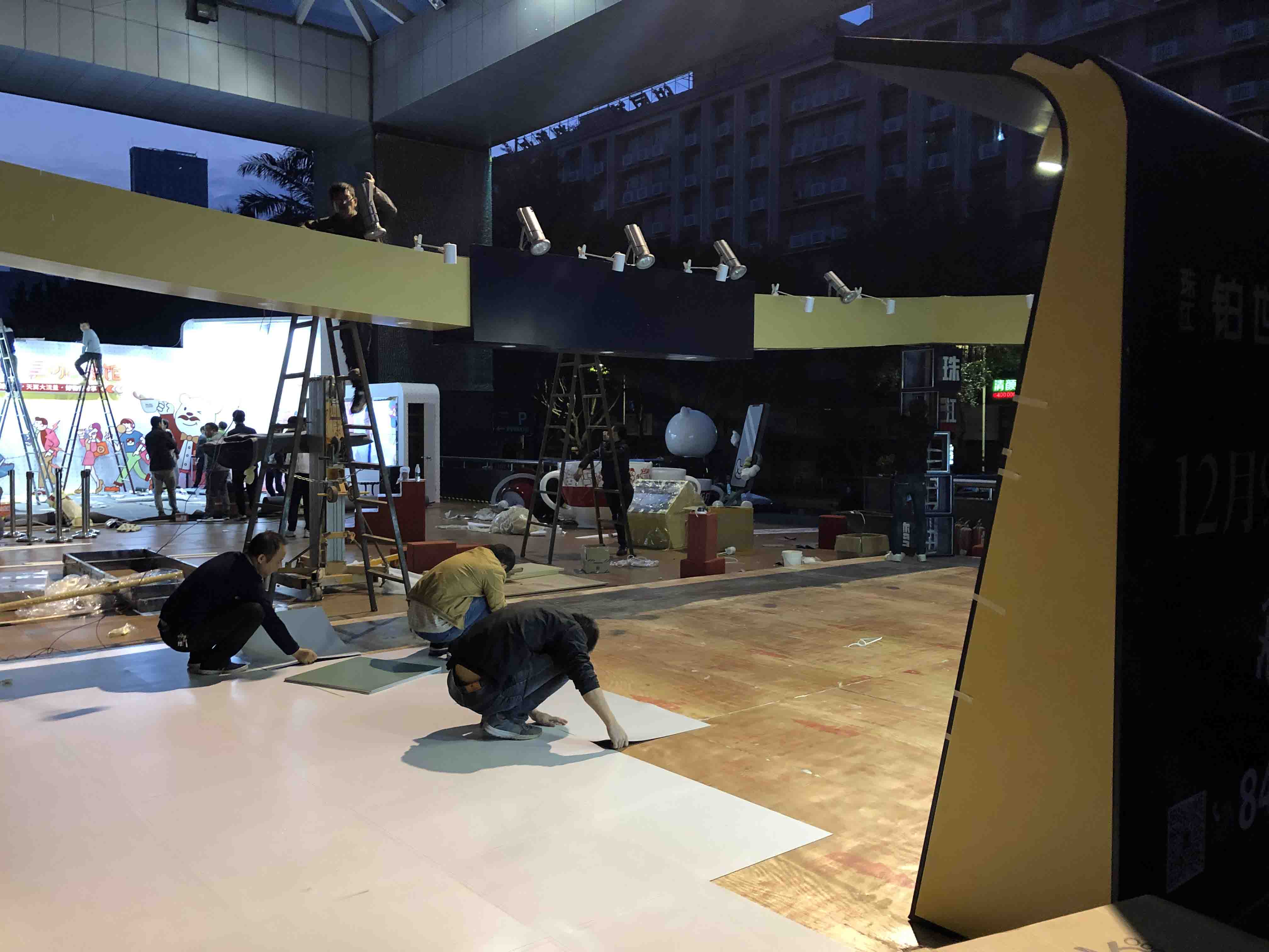 珠江·鉑世灣搭建現(xiàn)場 ..jpg