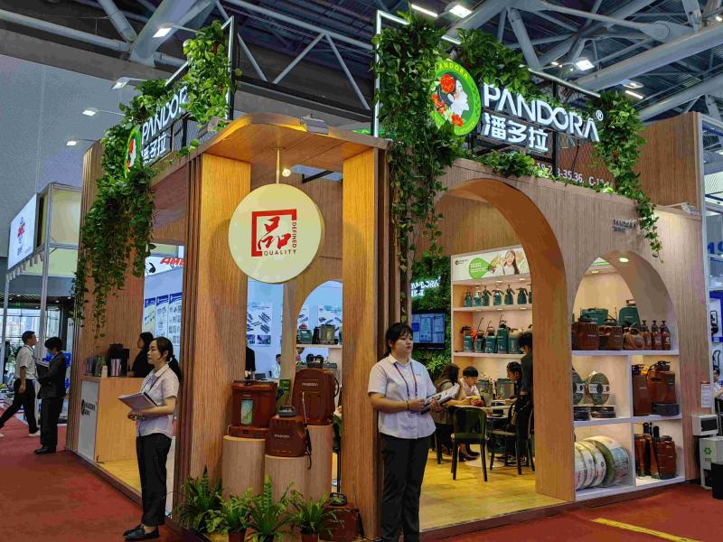 廣交會展位設(shè)計搭建圖片