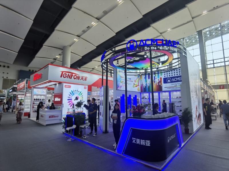 廣交會展位設(shè)計搭建圖片