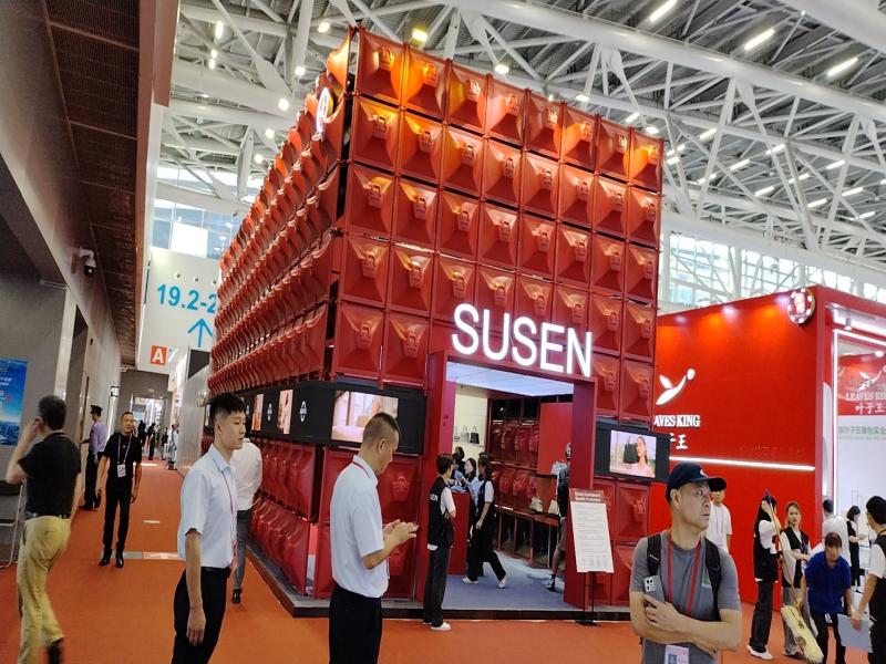 廣交會展位設(shè)計搭建圖片