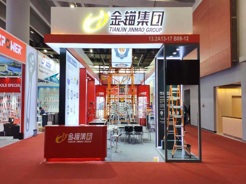 上海勁浪國(guó)際貿(mào)易的第135屆獲獎(jiǎng)廣交會(huì)展位設(shè)計(jì)搭建圖片