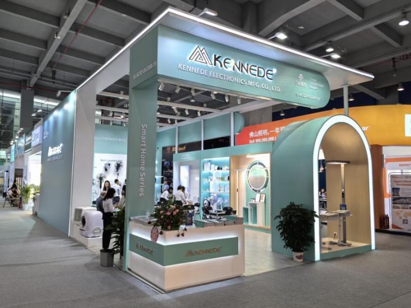 廣東小崧科技股份的第135屆獲獎(jiǎng)廣交會(huì)展位設(shè)計(jì)搭建圖片