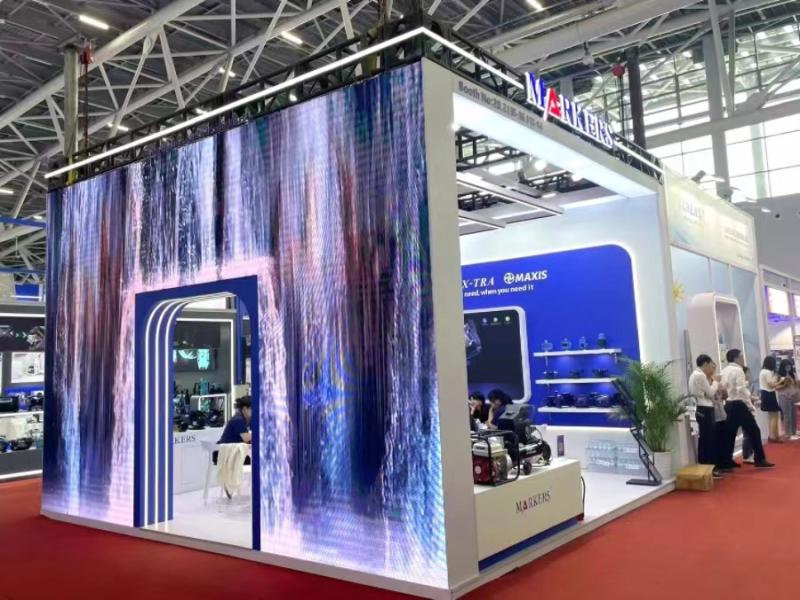 浙江青霄科技股份有限公司的第135屆獲獎廣交會展位設(shè)計搭建圖片