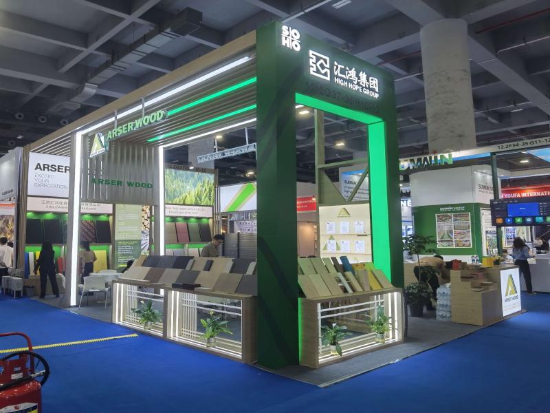 匯鴻亞森的第135屆獲獎廣交會展位設(shè)計搭建圖片