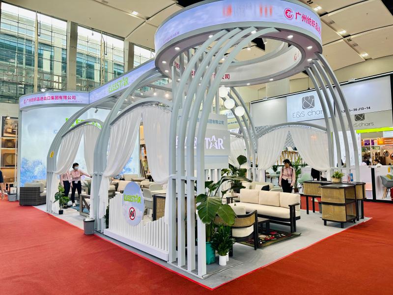 廣州紡織品進出口集團有限公司的第136屆獲獎廣交會展位搭建圖片