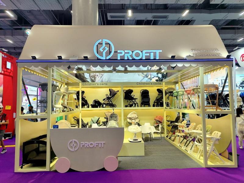 德藝文化創(chuàng)意集團股份有限公司的第136屆獲獎廣交會展位設計搭建圖片