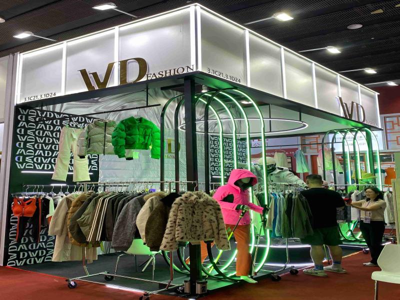 杭州蕭然進出口有限公司的第136屆獲獎廣交會展位搭建圖片