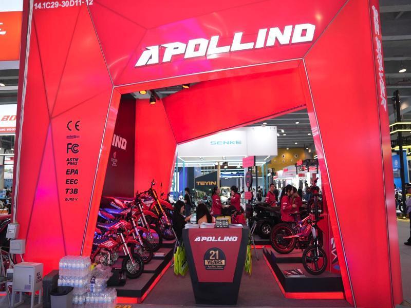 浙江阿波羅運動科技股份的第136屆獲獎廣交會展位設計搭建圖片