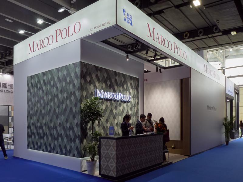 東莞市唯美陶瓷工業(yè)園有限公司的第136屆獲獎廣交會展位設計搭建圖片