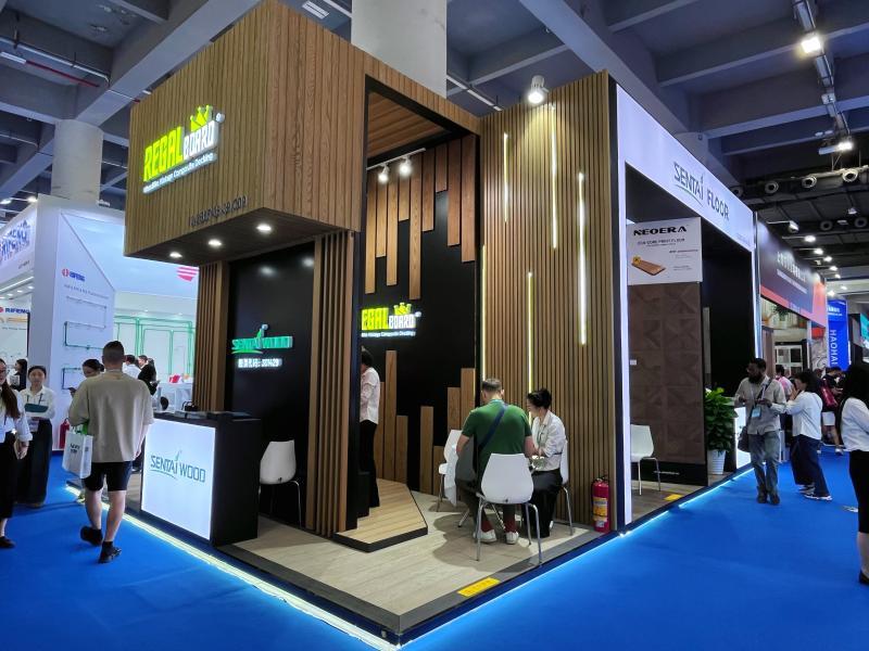 安徽森泰木塑集團股份有限公司的第136屆獲獎廣交會展位設計搭建圖片