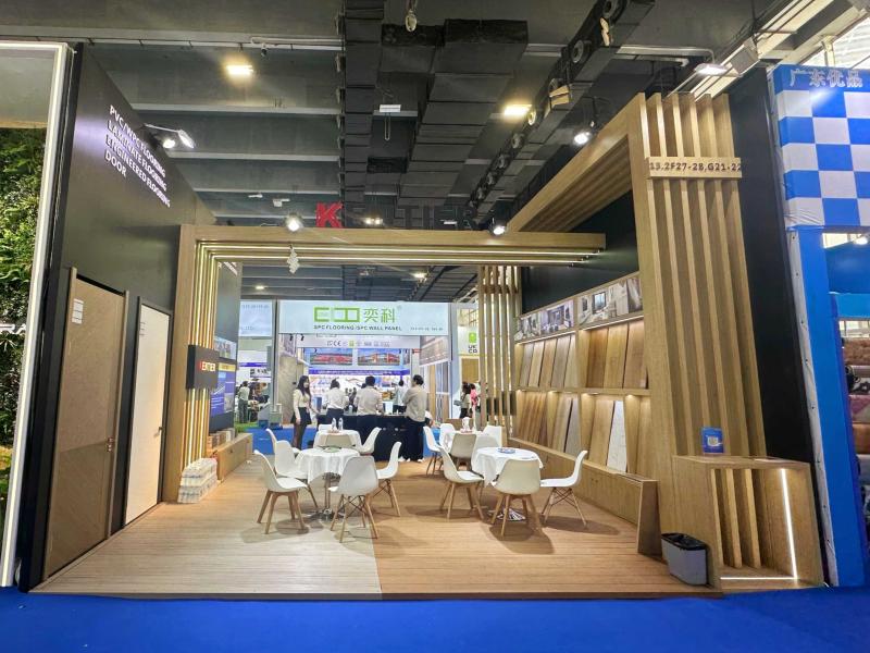 肯帝亞木業(yè)的第136屆獲獎廣交會展位設計搭建圖片
