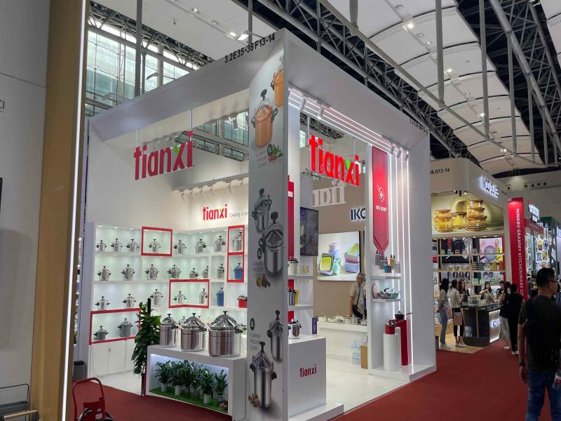 浙江天喜廚電股份有限公司的第136屆獲獎(jiǎng)廣交會(huì)展位設(shè)計(jì)圖片