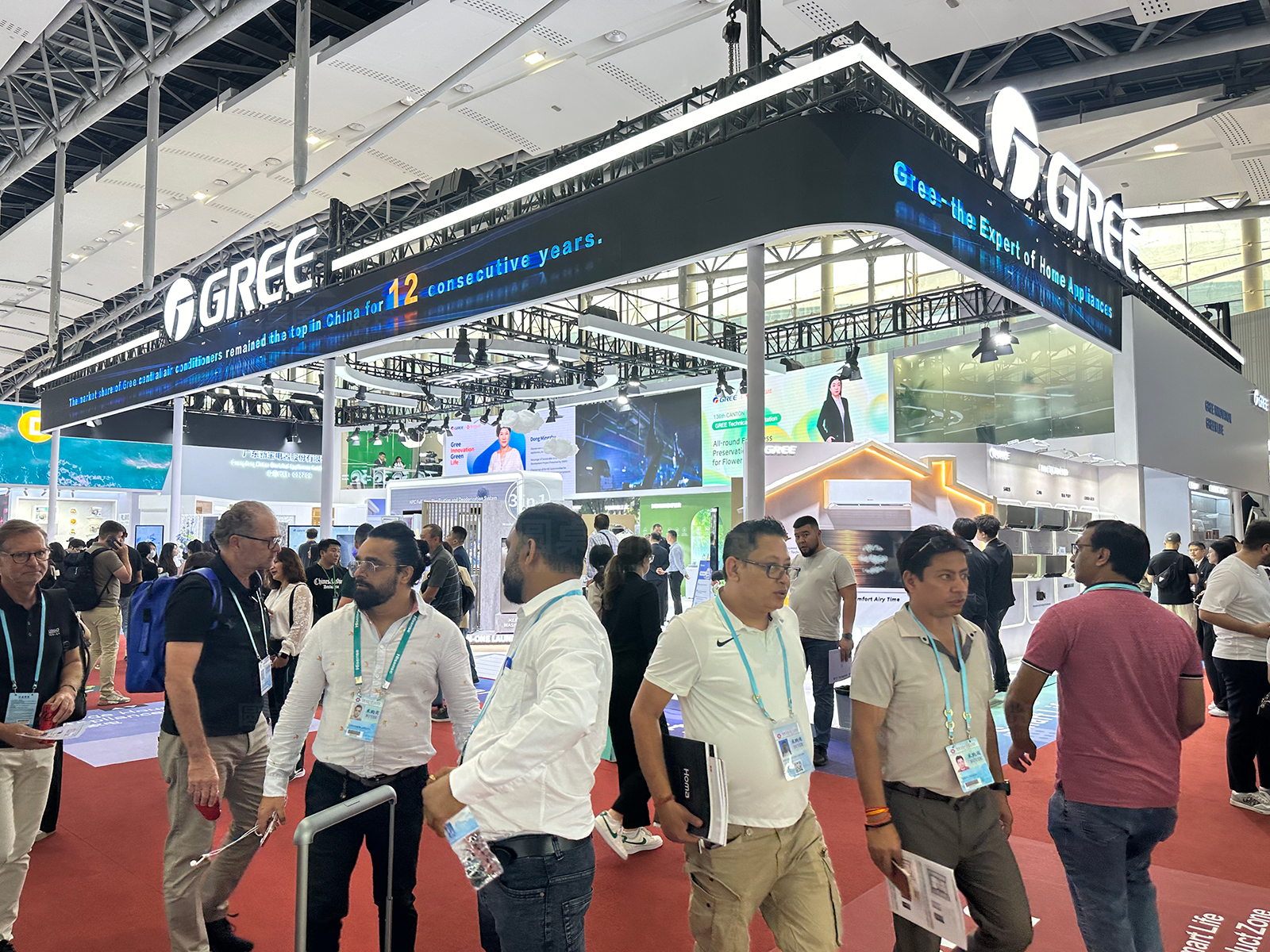 廣交會(huì)雙層展廳設(shè)計(jì)的現(xiàn)場效果鑒賞