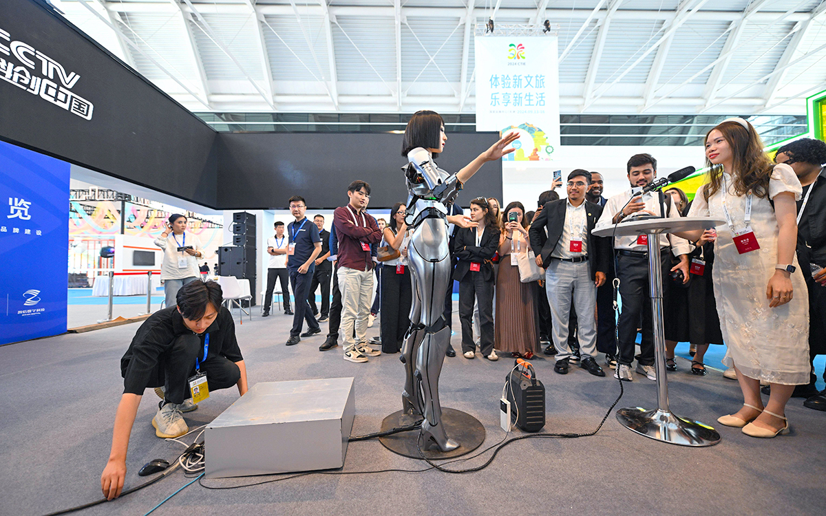 上海展會(huì)搭建團(tuán)隊(duì)需要技能才能應(yīng)對(duì)突發(fā)狀況