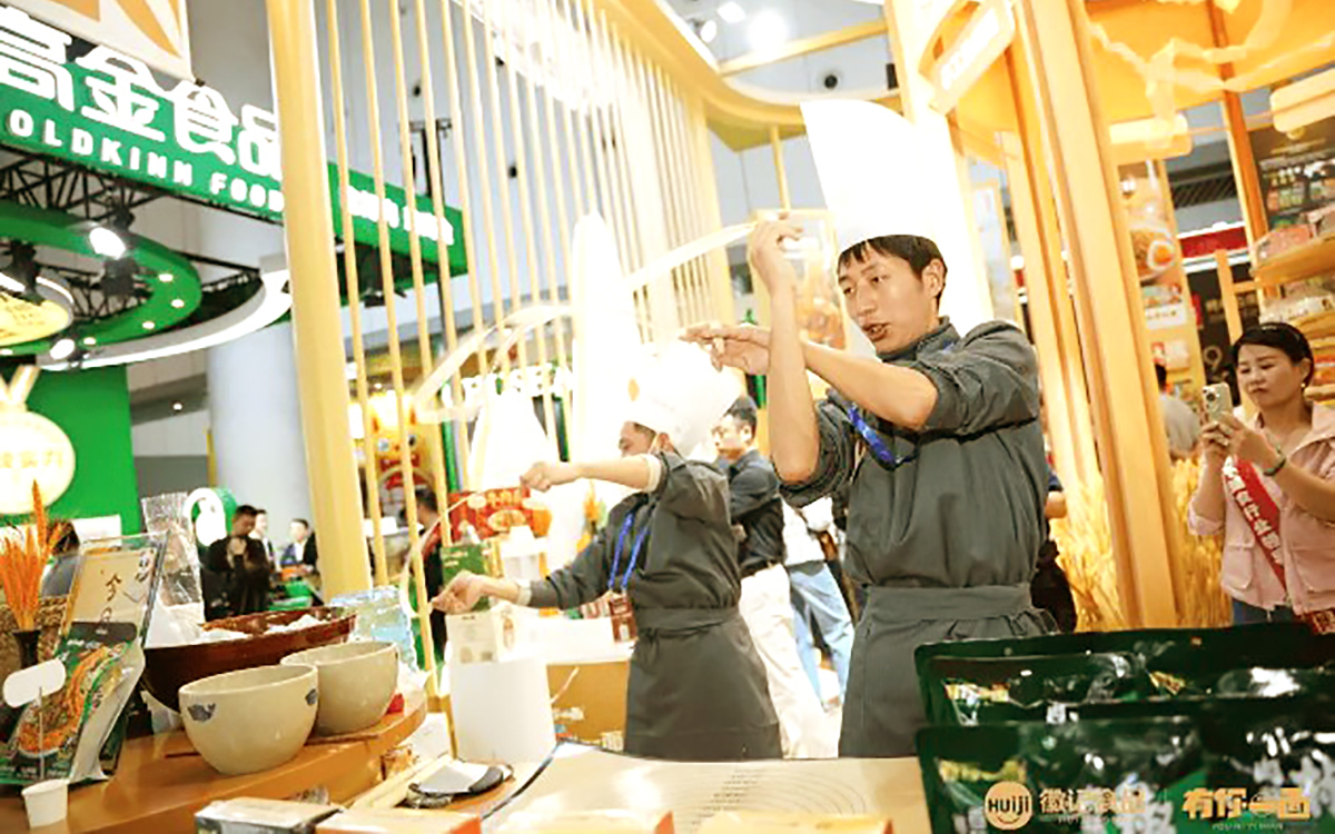 成都糖酒會(huì)展臺(tái)設(shè)計(jì)秘訣：實(shí)現(xiàn)玩商一體化體驗(yàn)