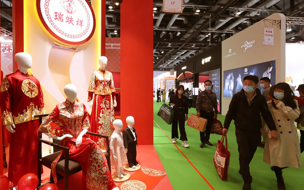 上海進(jìn)博會(huì)展臺(tái)設(shè)計(jì)如何更好地吸引年輕觀眾？