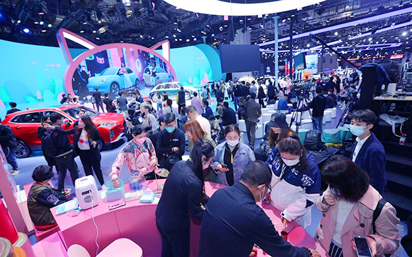 上海展會(huì)設(shè)計(jì)如何妙用動(dòng)態(tài)元素？讓展臺(tái)“活”起來(lái)！