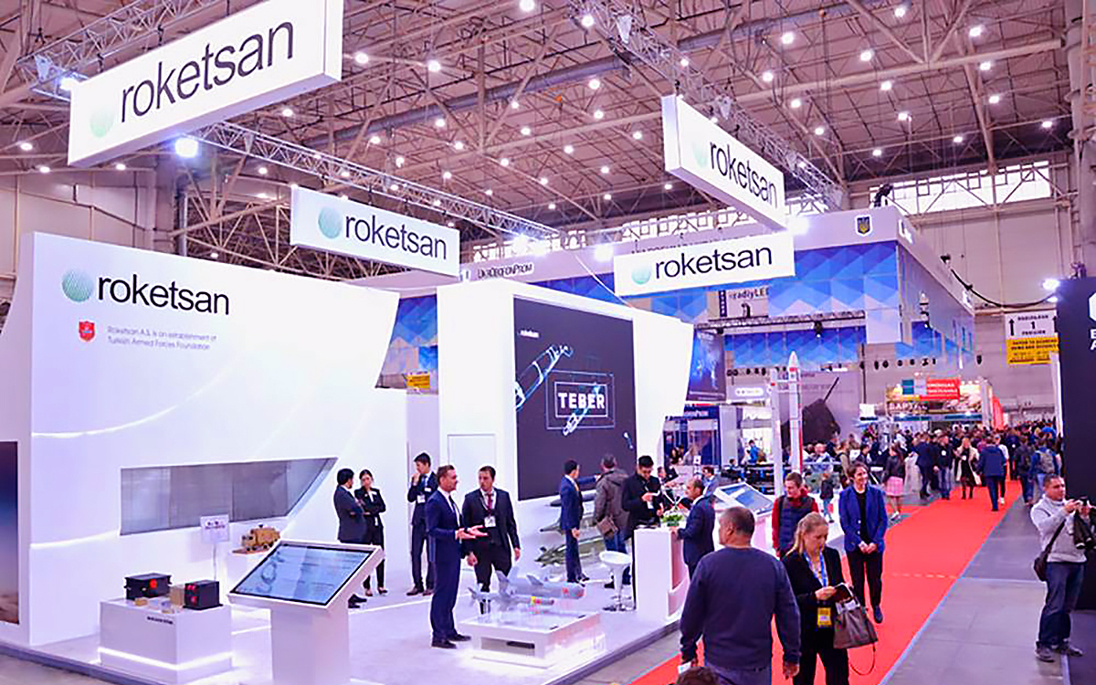 國(guó)際展會(huì)展位裝修：四大維度動(dòng)線(xiàn)優(yōu)化客戶(hù)參觀體驗(yàn)