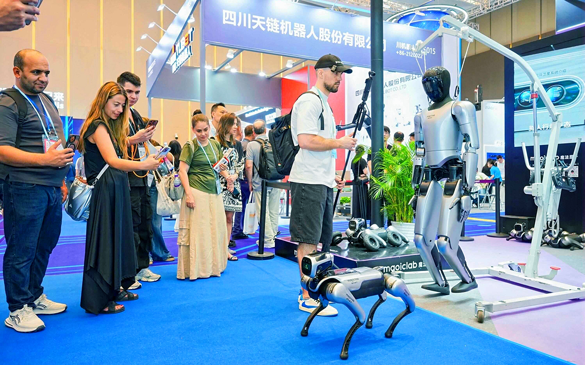 第138屆廣交會：智能產(chǎn)品閃耀賦能全球貿(mào)易新程