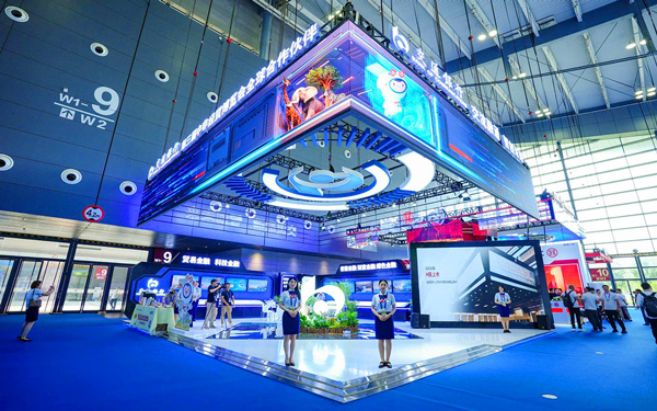 如何運(yùn)用國外展位裝修服務(wù)打造獨(dú)特視覺體驗(yàn)？