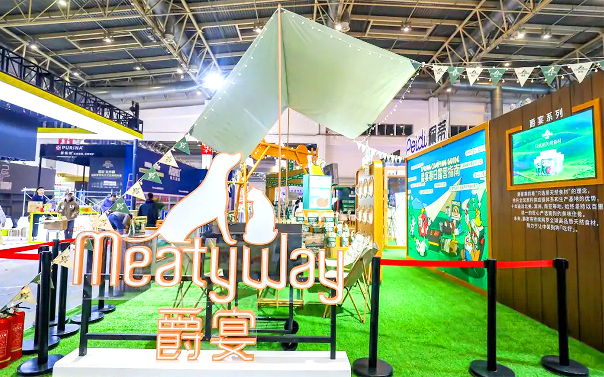 讓鏟屎官一眼就心動(dòng)的寵物展臺(tái)設(shè)計(jì)布置