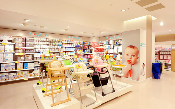 怎么樣利用暖光打造一個(gè)適合母嬰的溫馨展位設(shè)計(jì)？