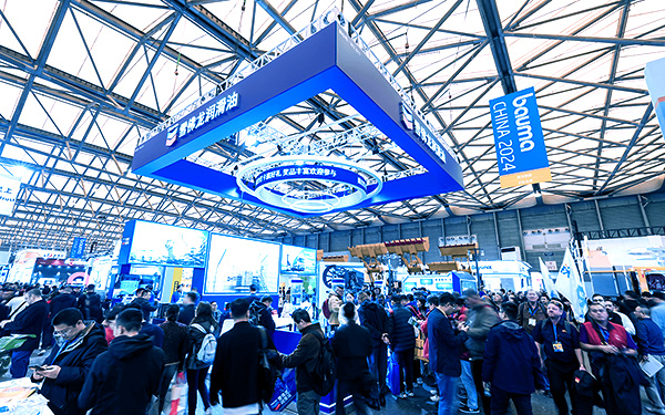 如何在展覽展臺(tái)設(shè)計(jì)中運(yùn)用色彩心理學(xué)來(lái)吸引觀眾？